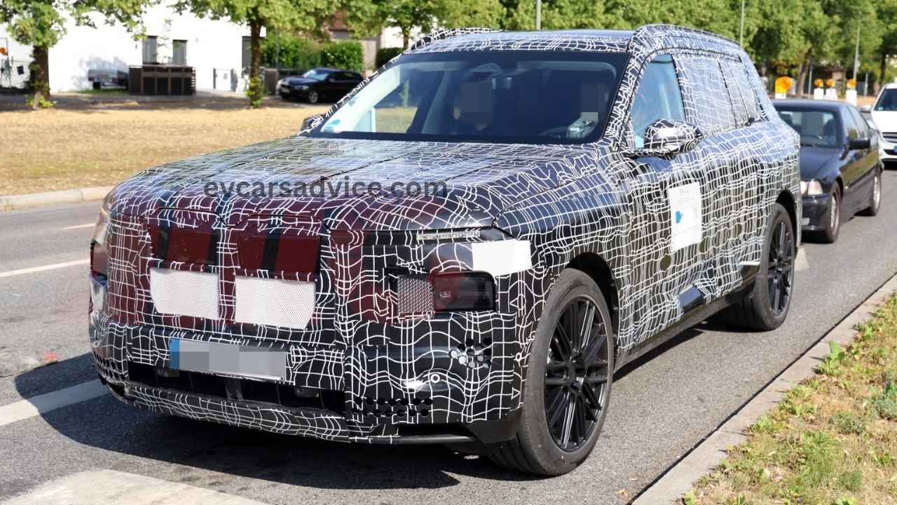 You are currently viewing 2028 BMW iX7 Electric Luxury SUV Spied Testing with 800 HP, Gen6 eDrive – Expected Launch Timeline