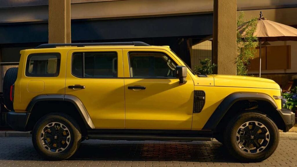 GWM Tank 300 Bold New Face Design
