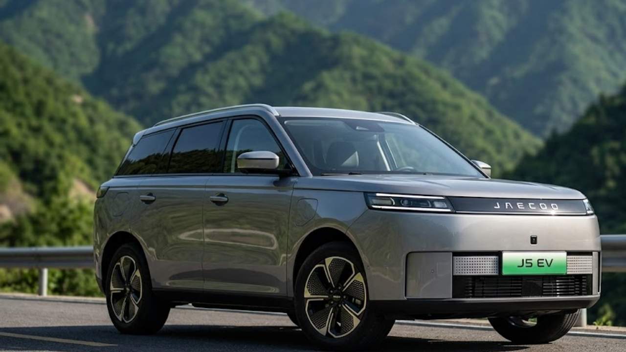 You are currently viewing JSW Jaecoo J5 Launch Confirmed with 130 kW Fast Charging, Level 2 ADAS – Price, Launch Timeline